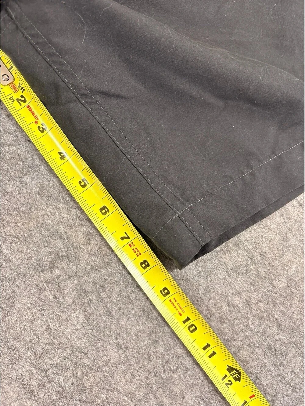 The North Face Cargo Shorts Mens XL Gray Hiking Utility Outdoor Nylon Shorts